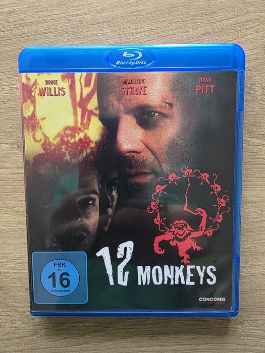 12 małp blu-ray wydanie zagraniczne bez polskiej wersji językowej.