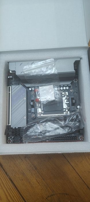 JGINYUE B650i Night Devil  Mini ITX Socket AM5 KomputeryPC