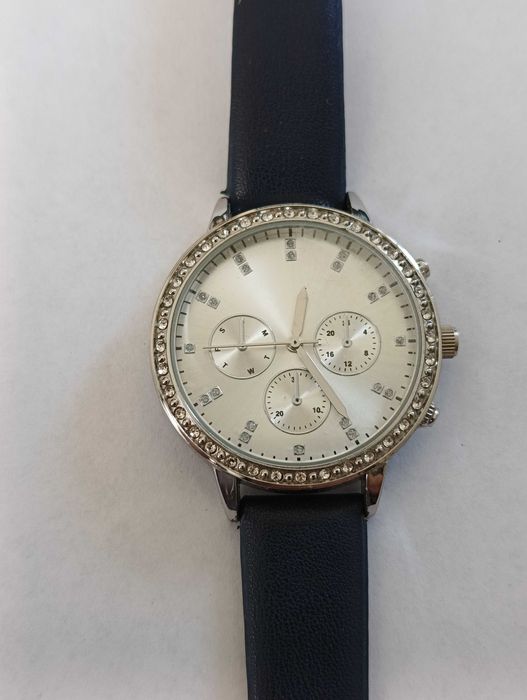 Zegarek Avon SR626SW