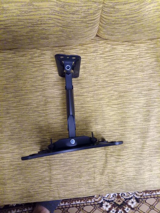 Навесная полка для телевизора