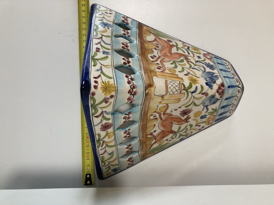 Candeeiro de parede em cerâmica