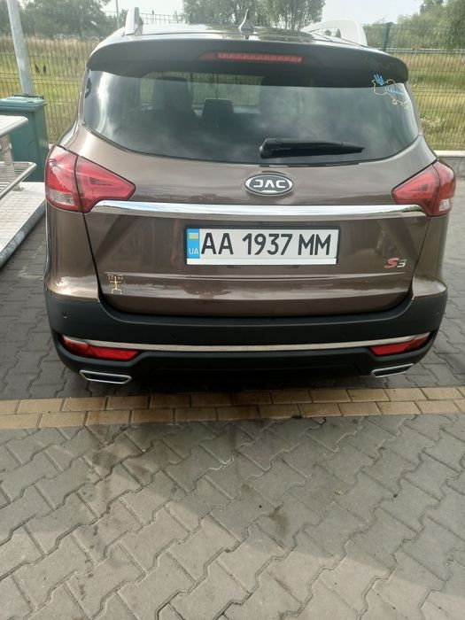 Продам власну автівку