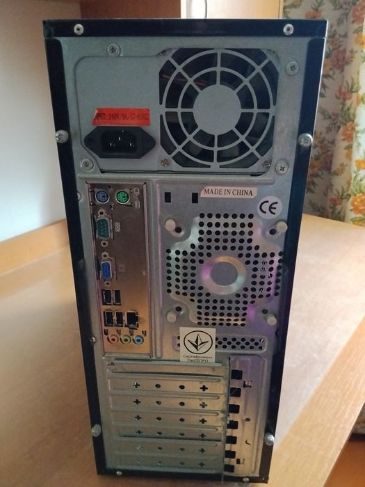 Компьютер б/у на деталі в не рабочем состояніі
