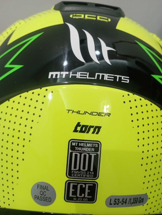 Kask motocyklowy MT helmets, idealny stan.