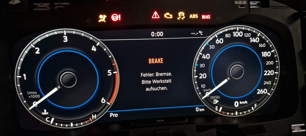 Нова приборка щиток VW Atlas Active info Display 3CN920891A