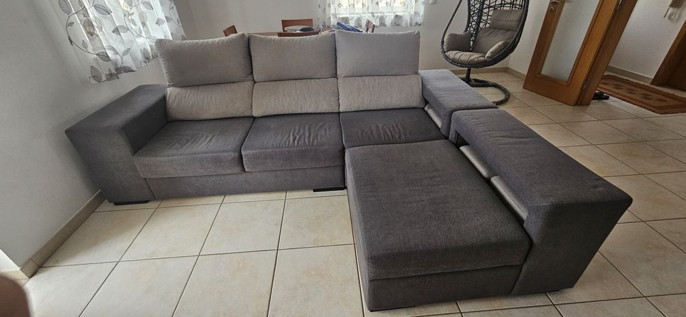 Sofá chaiselong cinzento