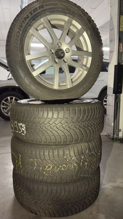 235 55 R17 opony+felgi Tiguan stan bdb