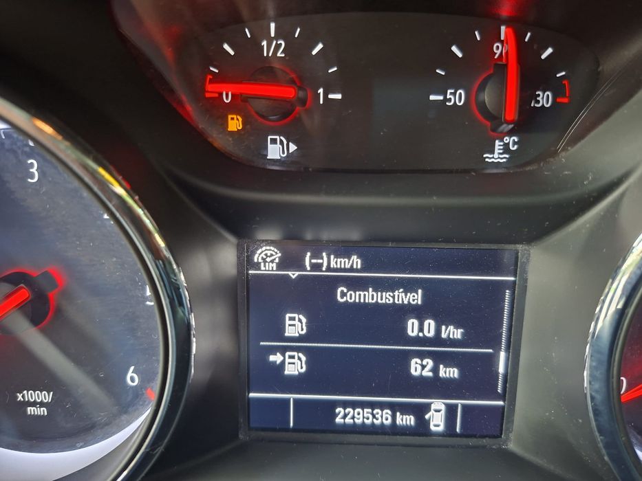 Opel Astra — fotografia 6
