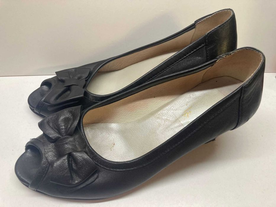 Sapatos Pretos de Salto Alto com Laço (Nº 36)