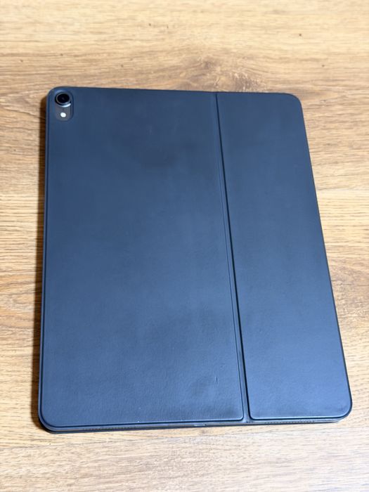Клавіатура /чохол до iPad 12,9 , 2018року