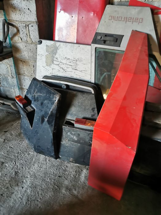 Maska boczek gril błotnik massey ferguson 3690 i inne 3070 lub 3680
