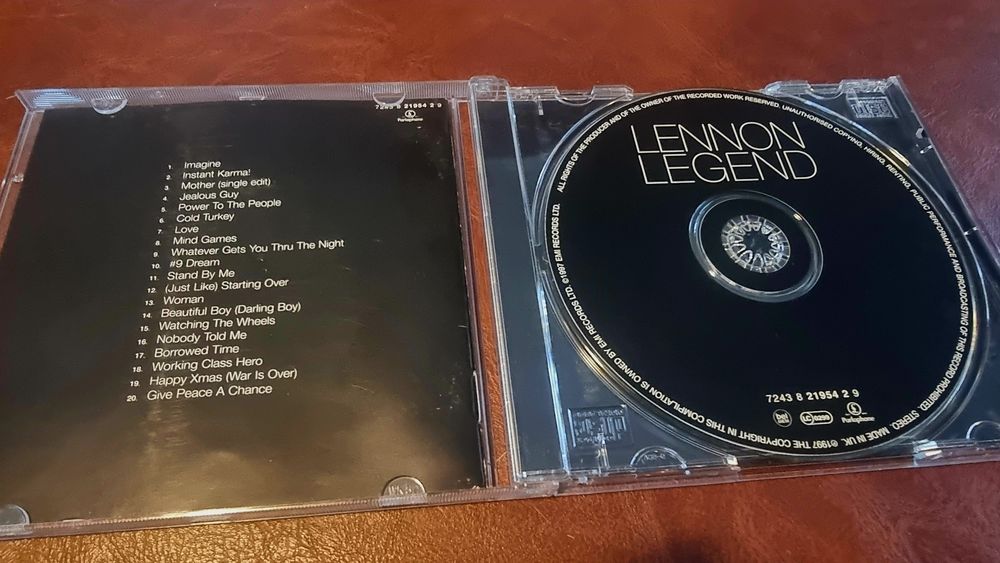 Vendo pack 4 cds (Neil diamond. Colectânea Rock, Tributo aos U2 e John Lennon)