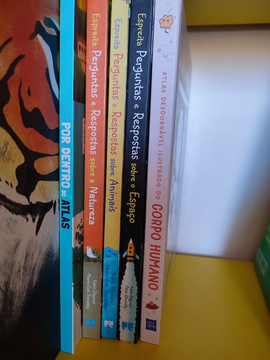 Livros de histórias novos