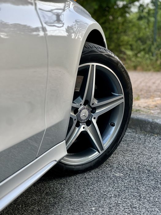 Mercedes-Benz C250d Coupé 9G Tronic AMG Line (2017) — Excelente Estado