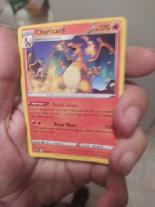 Charizard pokemon McDonald's 2025 1/15 trading carta jogada
