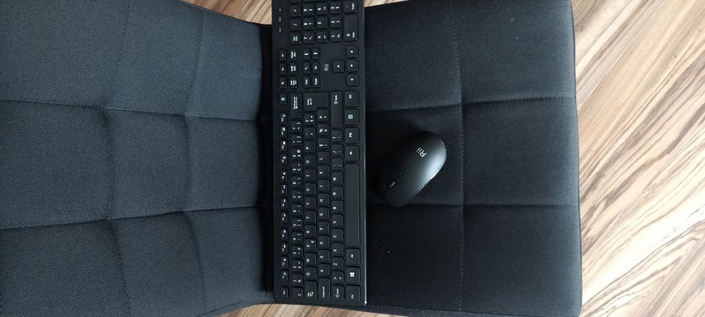 Nowa klawiatura z myszką Rii Rk200