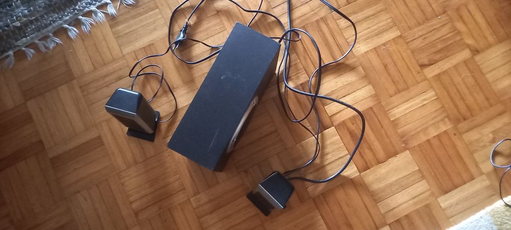 Colunas com subwoofer 2.1 Logitech