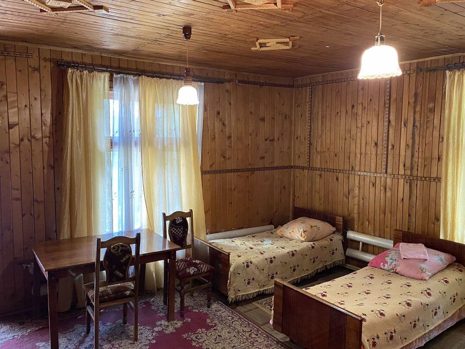 Готель "Смерековий край" в смт. Міжгір"я, Закарпатської області
