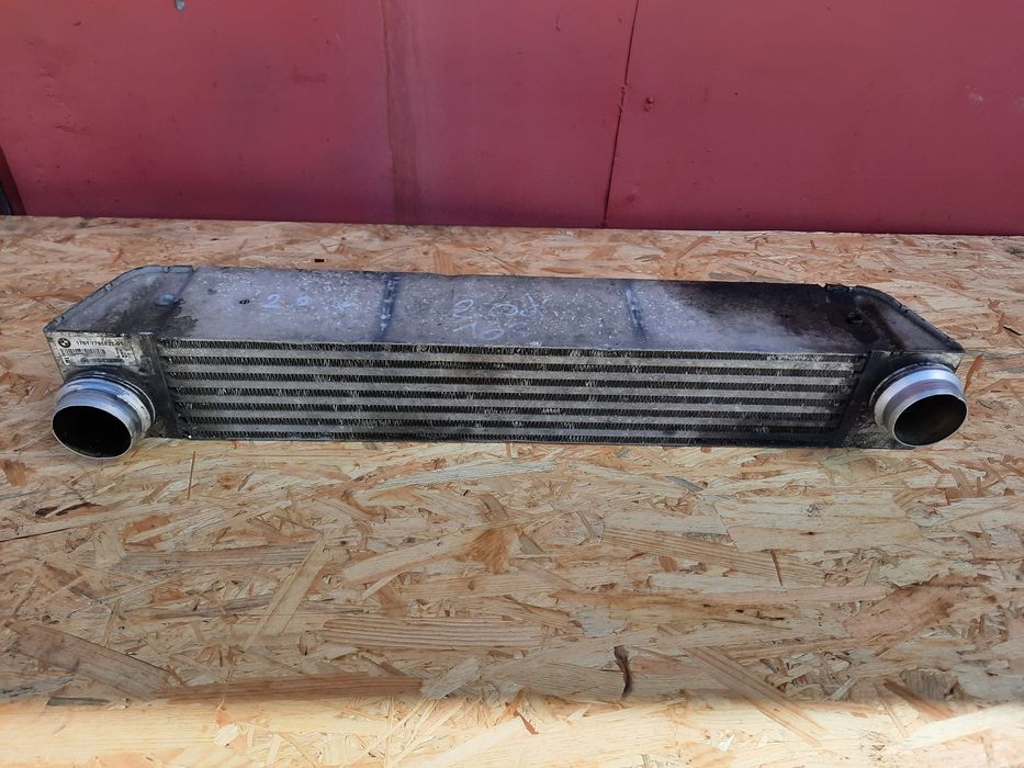Chłodnica IC Intercooler BMW E60 E61 2.0d 3.0d Duży Wybór Chłodnic