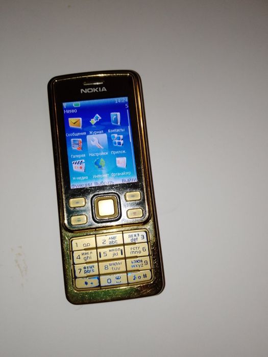 Телефон кнопочный Nokia 6300