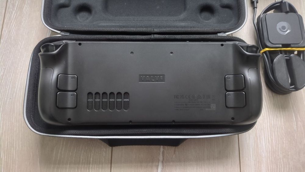 Steam Deck OLED 512 в ідеальному стані