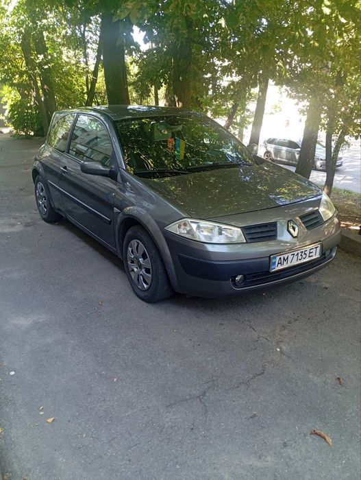 Рено Меган 2004 року