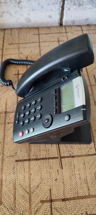 IP телефон Polycom VVX201
