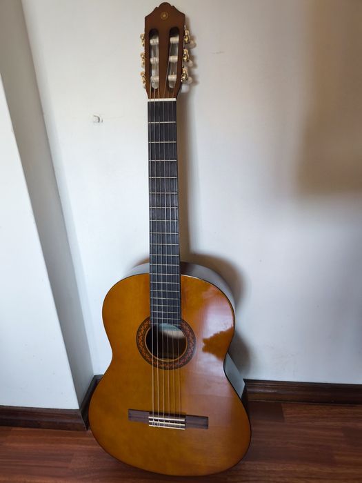 Guitarra clássica Yamaha C40 em ótimo estado + Capa de transporte