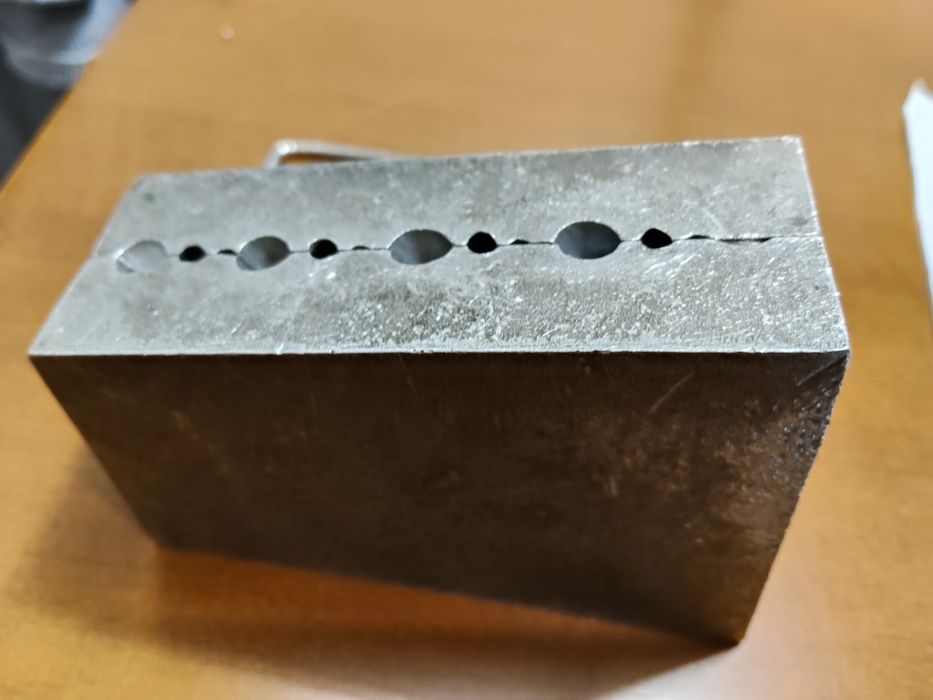 Antigo molde para chumbeiras de pesca
