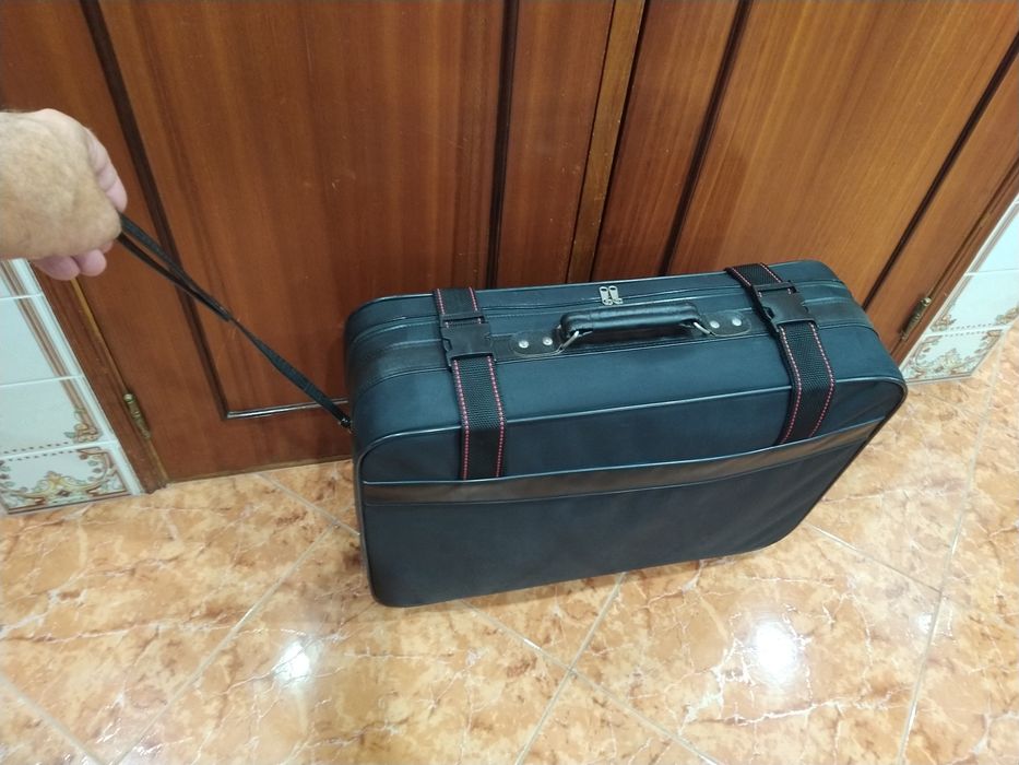 Mala malas de porão até 23 kg viagem casa quarto apartamento vivenda.