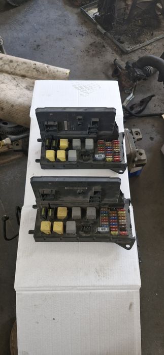 Caixa  fusíveis Mercedes Sprinter (W906). 2006/2018.