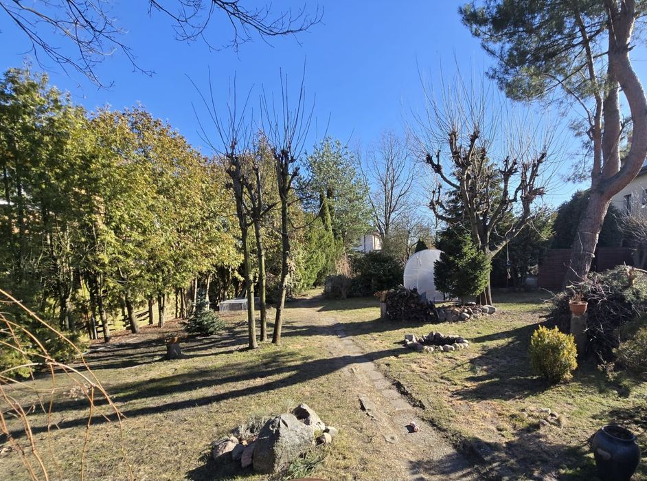 Atrakcyjna działka budowlana z domem w m. Halinów