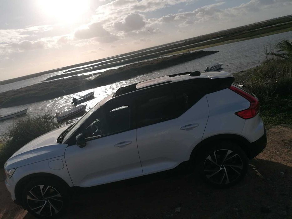 Volvo XC40 T5 R-Design (Plug-In)