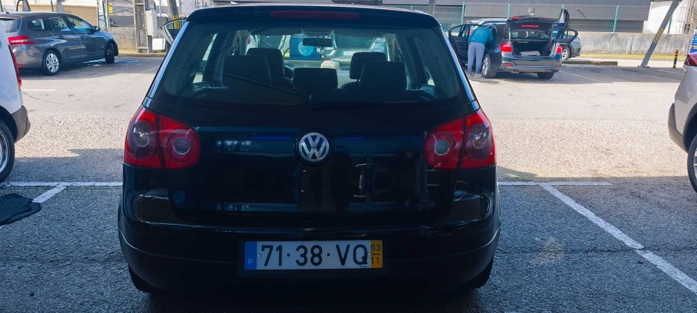 VW Golf V 1.6 FSI (2003) - Excelente Estado
