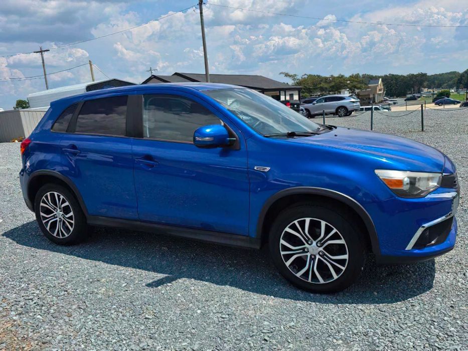 Mitsubishi Outlander  Sport      2018