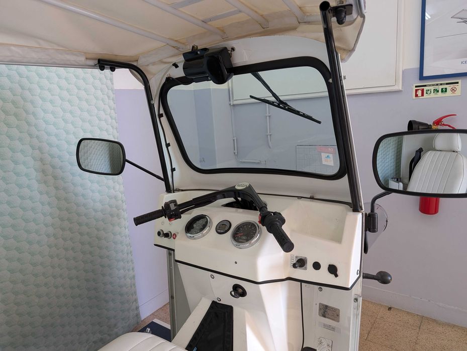 Aluga-se Tuk Tuk de carga 100% elétrico