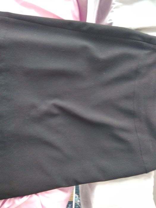 Linda saia curta preta