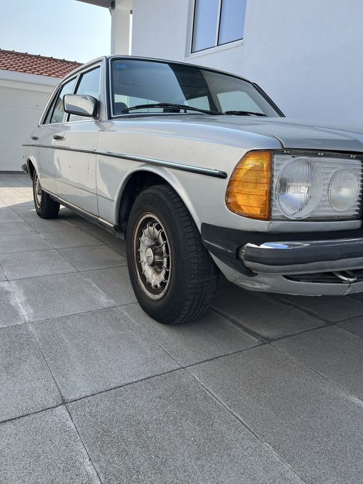 Mercedes Benz  w123