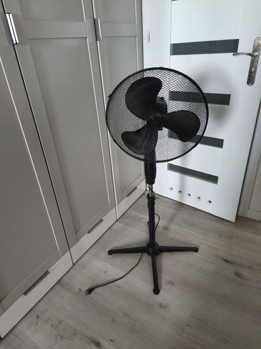 Wentylator stojący