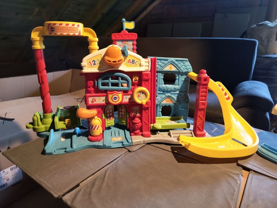 Klocki, auta toot toot