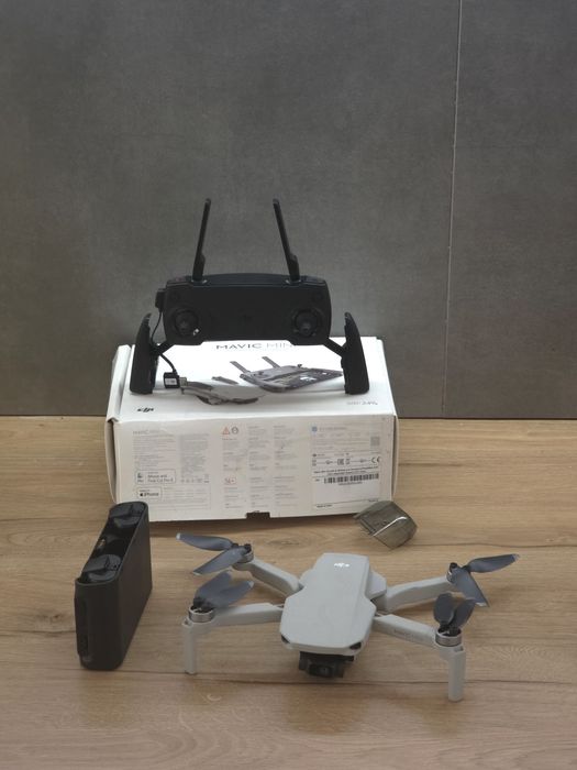 Dron Dji mini Combo 3 baterie 4k