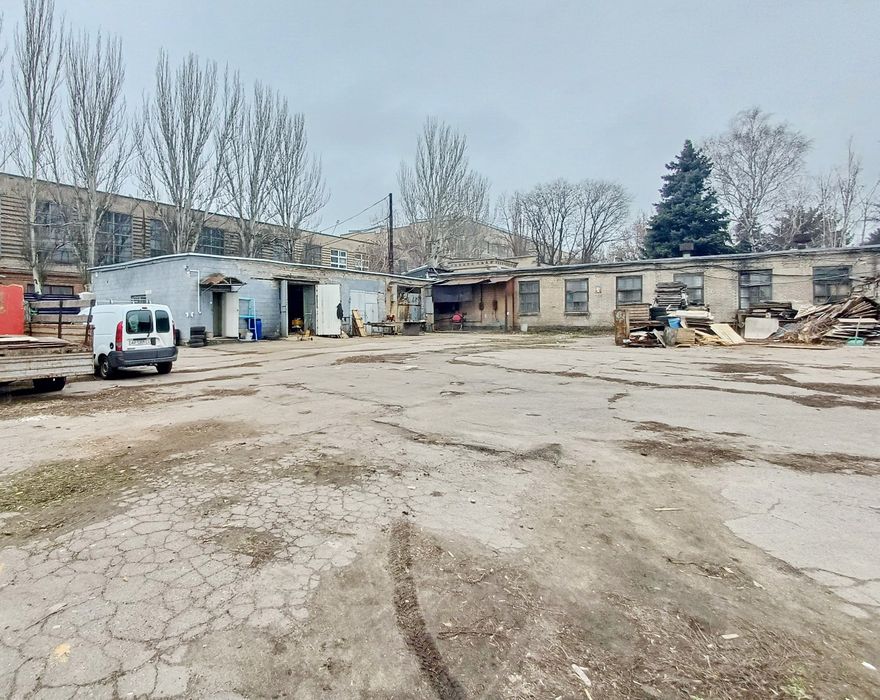 Комплекс будівель, виробництво, склад, офис, центральний автовокзал