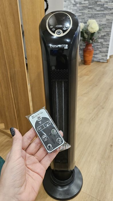Vende-se Aquecedor Rowenta Intense Comfort Hot S09420