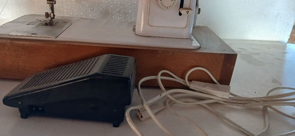 Швейная машинка чайка 132 м