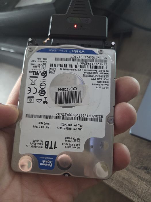 Dysk Twardy Toshiba 750 GB  2.5 cala (ze zdjecia) Testy na zdjeciu.