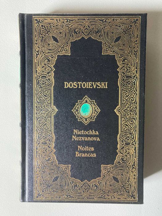 Nietoschka Nezvanova + Noites Brancas, de Dostoievski