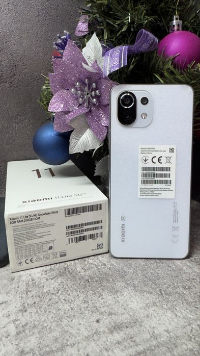 Xiaomi 11 lite 5G 8/256gb.