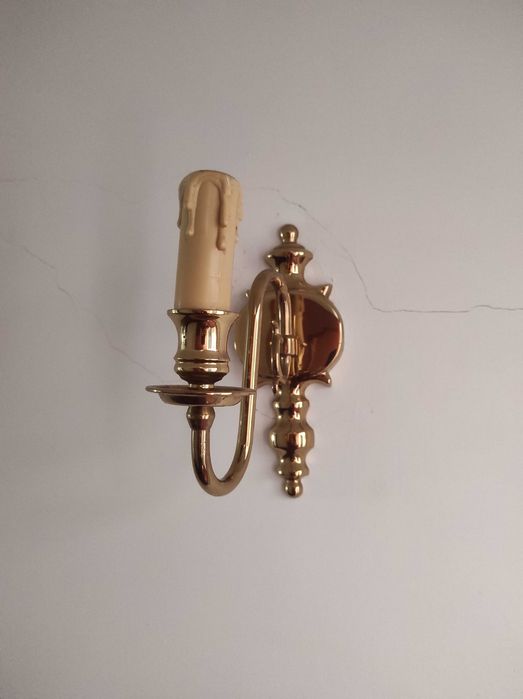 Par de Apliques de Parede Vintage em Latão – Estilo Holandês Clássico