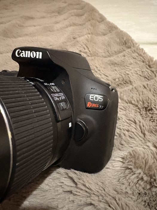 Canon EOS Rebel T7