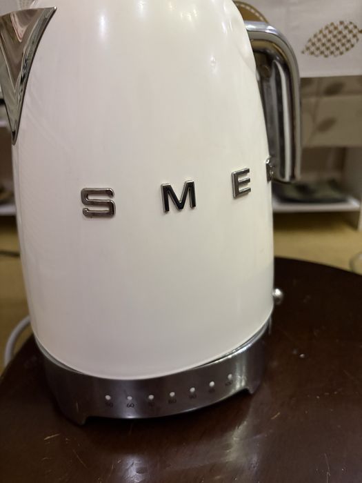 Електрочайник  Smeg